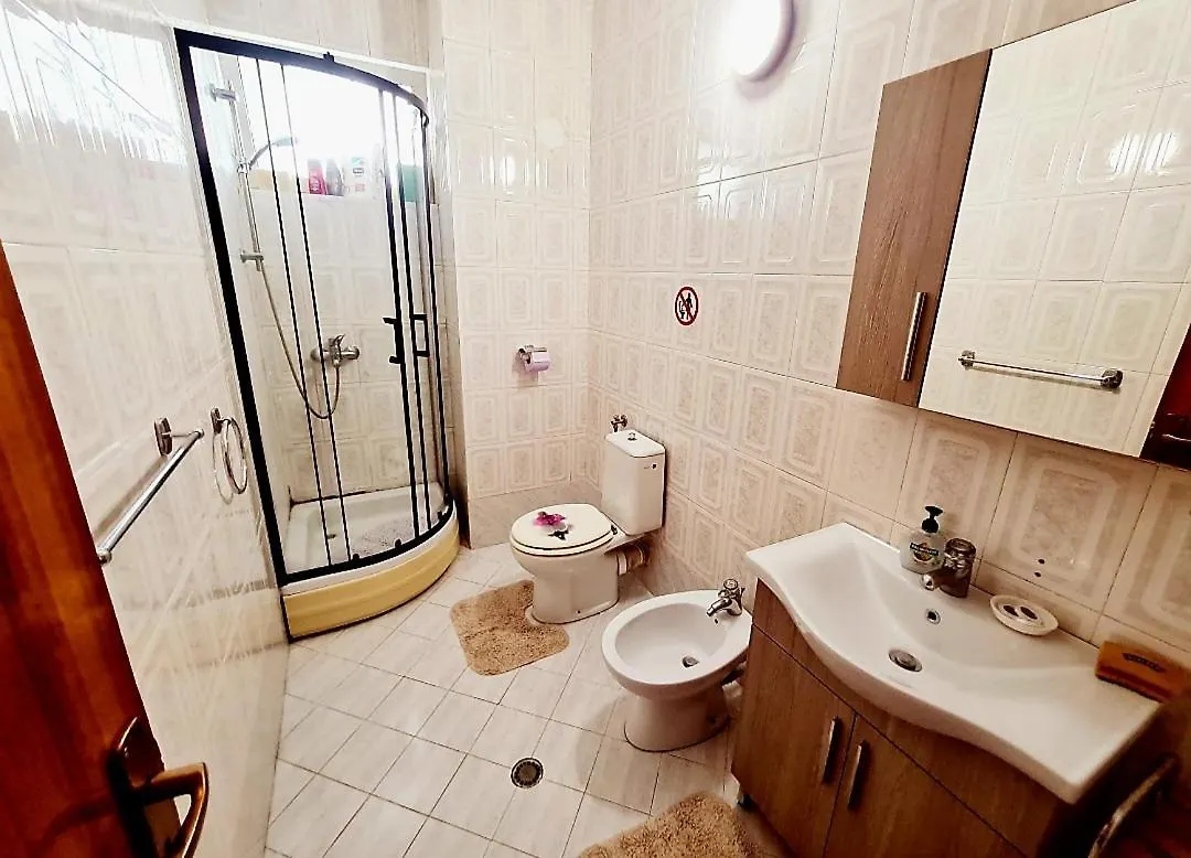 Sweethome Tirana Center, Skanderbeg Square