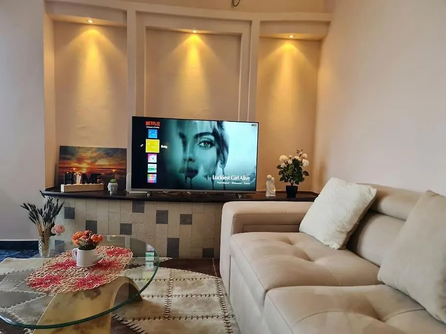 Sweethome Tirana Center, Skanderbeg Square